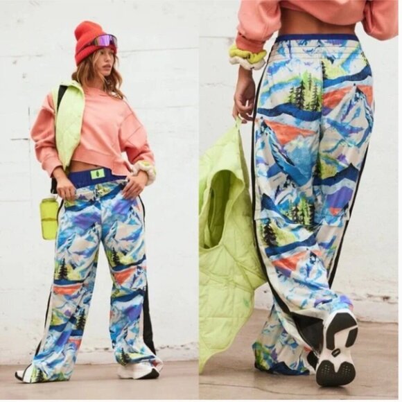 FP Movement by Free People Pants - Free People End Zone Printed Mountain Apres Combo Windbreaker Light Weig…